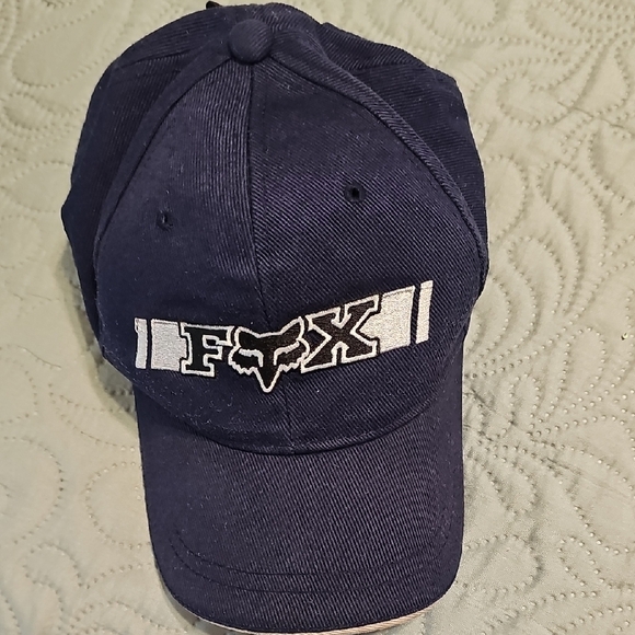 Fox Navy Blue Snap Back Cap - Picture 1 of 6